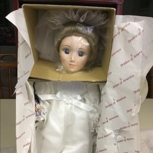 Danbury Mint Margaret an empire braid